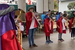 Ordiziako Musika Eskola en el pregón de Reyes Magos